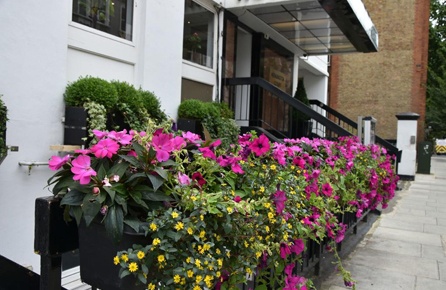 Kensington Court Hotel – Earls Court